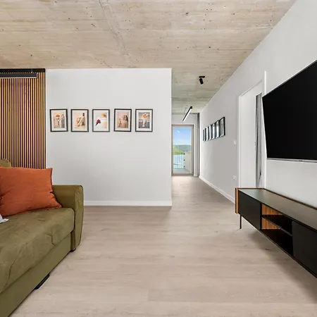 Seven Horizon By 22estates Trget